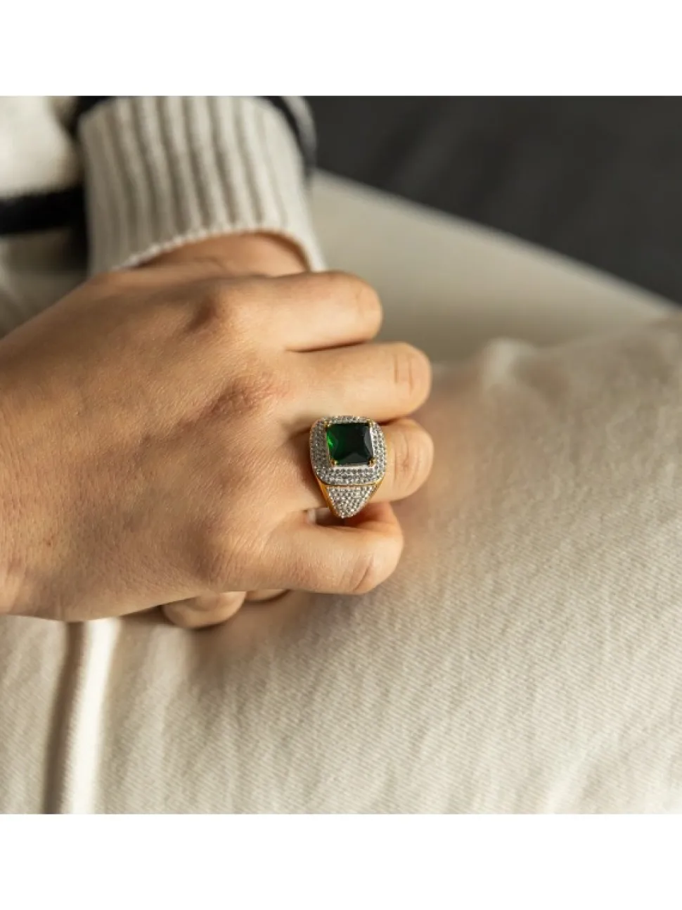Bague Femme en Acier Doré Ornée de Zirconium