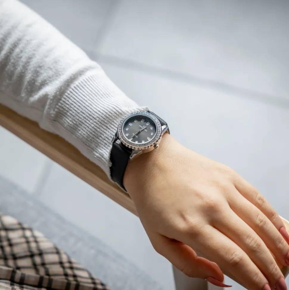 Jolie Montre Femme Noir GIORGIO
