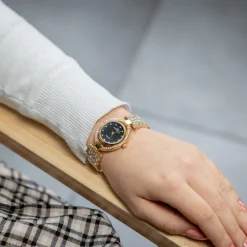 Sublime Montre Femme Métal Doré Strass GIORGIO