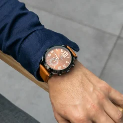 Très Belle Montre Homme Marron GIORGIO